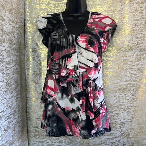Reitmans Pink/Black And White Ruffle Front Top Size XL - Picture 2 of 13
